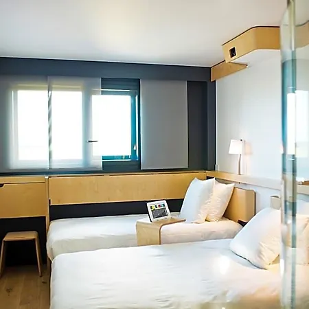 Nomad Centre Gare 3*