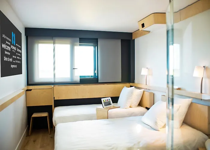 Nomad Centre Gare Otel 3*